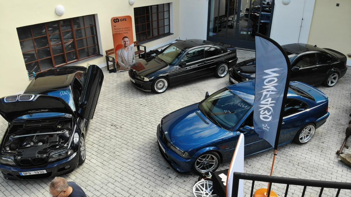 Automobily na akci NONF4K3D